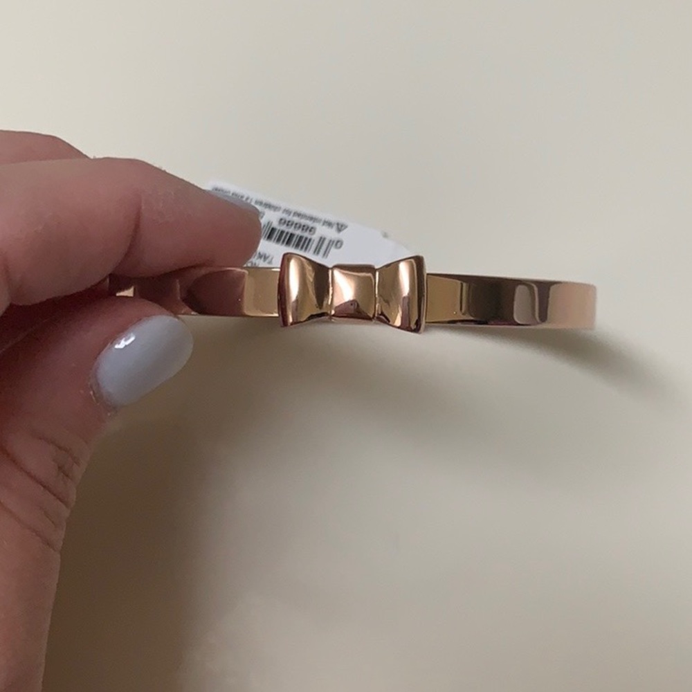 NWT Kate Spade rose gold take a bow bangle